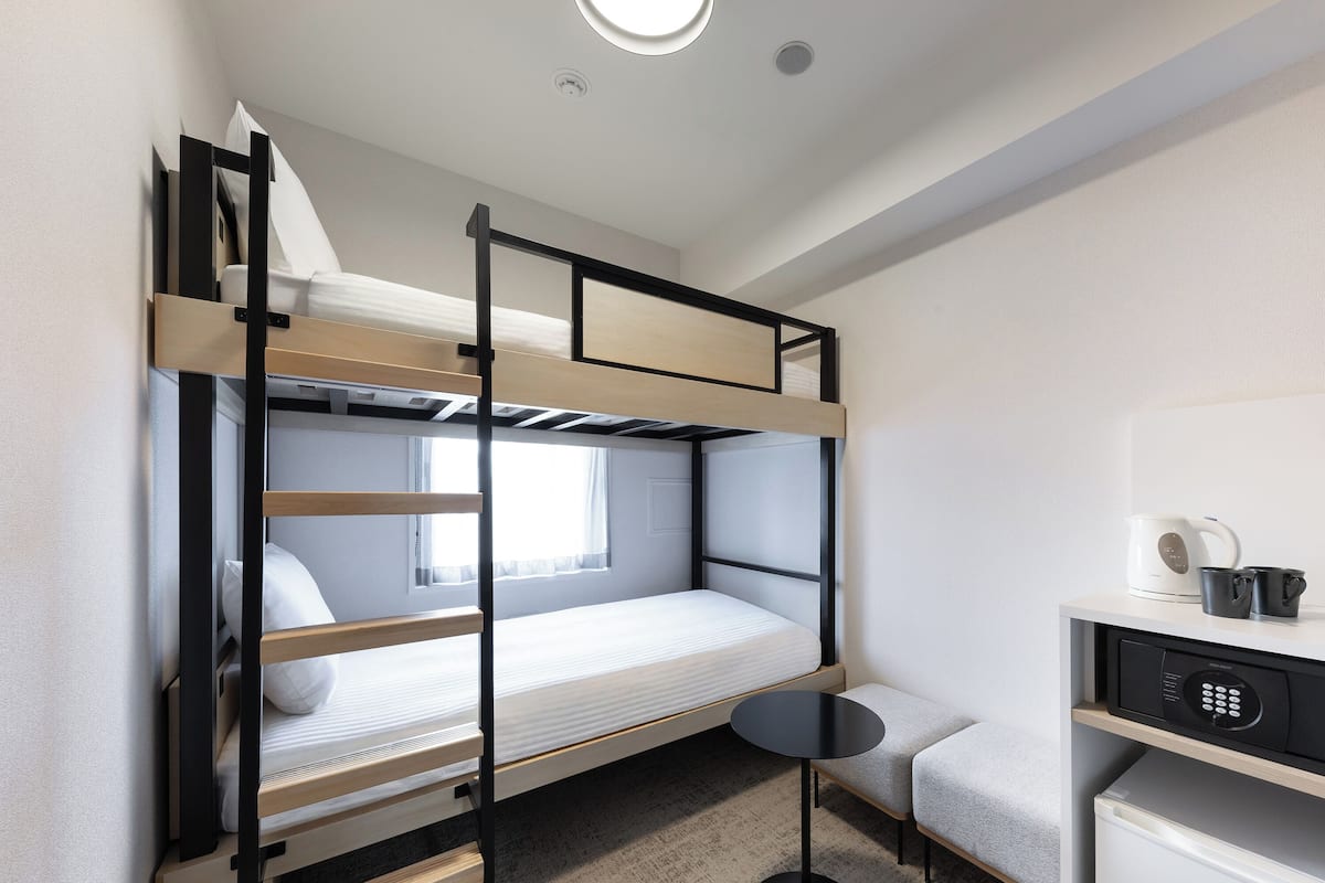 Standard Twin Double Bunk Beds Non-smoking