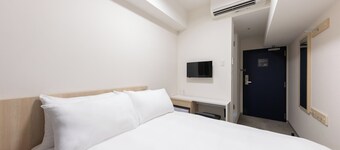 BRACKETS HOTEL Osaka Hommachi