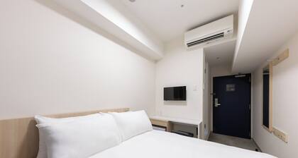 BRACKETS HOTEL Osaka Hommachi