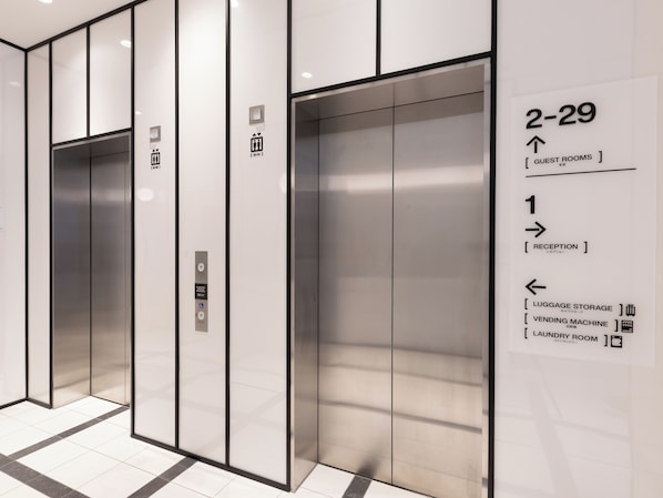 Interior detail - BRACKETS HOTEL Osaka Hommachi (Osaka)