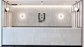 フロント