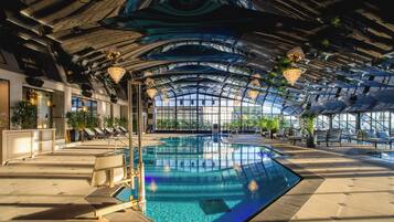 Indoor pool, outdoor pool