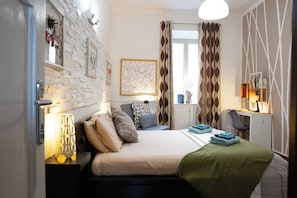 2 chambres, fer et planche à repasser, Wi-Fi, draps fournis
