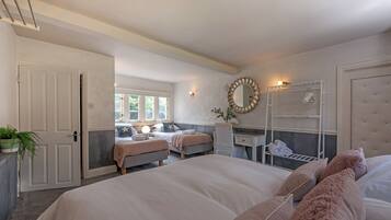 6 室のベッドルーム、アイロン / アイロン台、WiFi、ベッドシーツ