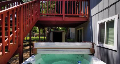 Family-Friendly 5BR Retreat – Hot Tub & Game Room