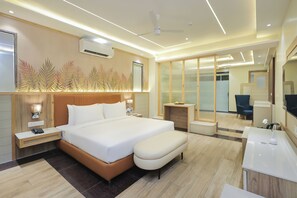 Luxury Double Room, City View