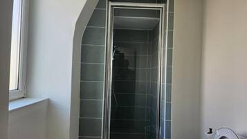 Free toiletries, towels, soap, shampoo