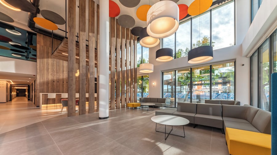 UNIVERSA HOTEL