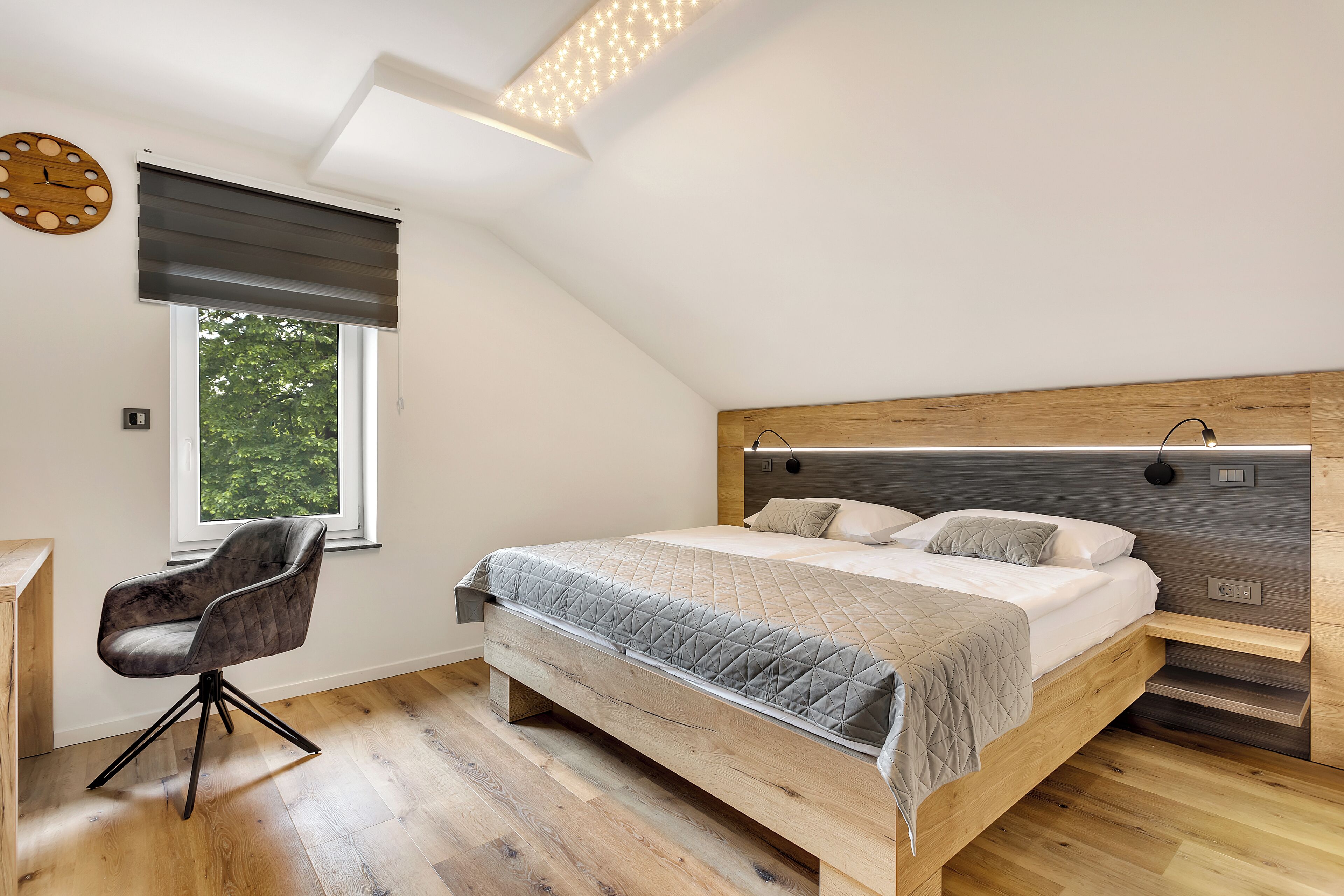 1 habitación, tabla de planchar con plancha, wifi y ropa de cama 