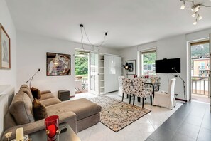 21-inch TV with satellite channels - Casa Epofo (Riva del Garda)