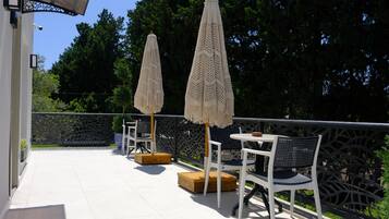 Standard Room, Garden View | Terrace/patio