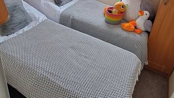 2 bilik tidur, seterika/papan seterika, Wi-fi percuma, cadar katil