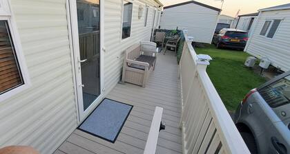 Seaside Caravan Goldensands Kinmel Bay-sleep 6