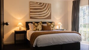 7 quartos, ferros/tábuas de passar roupa, Wi-Fi de cortesia