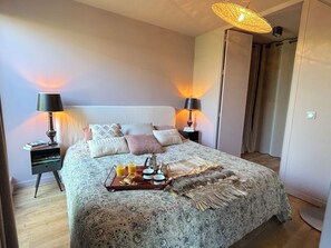 1 bedroom, free WiFi, bed sheets