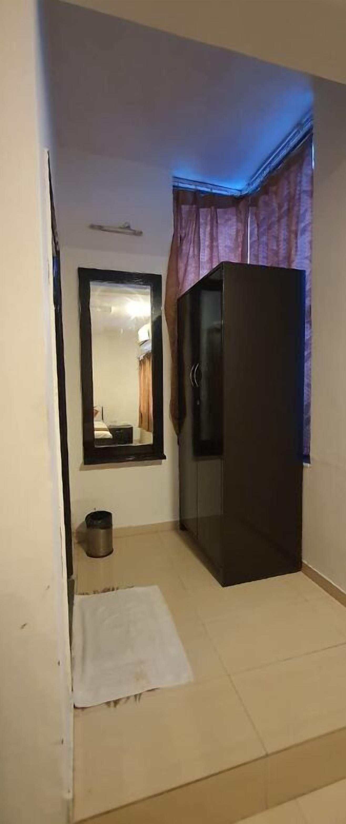 Deluxe dubbelrum eller tvåbäddsrum - utsikt mot staden | Skrivbord och gratis wi-fi