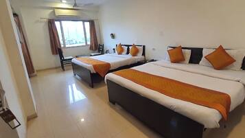 Superior-huone | Työpöytä, ilmainen Wi-Fi