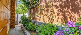 Charming 3-bedroom modern family retreat!
