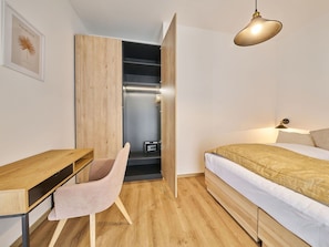 2 habitaciones, cuna de viaje, wifi gratis y ropa de cama