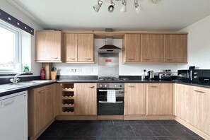 單棟房屋 | 6 間睡房、互聯網