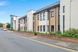 Apartment - 30 Monthly Discount Long-stay St Mary s Retreat (Huntingdon)