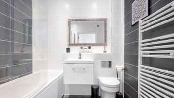 Apartment | 2 bedrooms, Internet