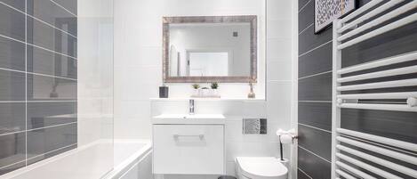 Apartment | 2 bedrooms, Internet