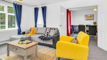 Rumah | 3 kamar tidur dan internet