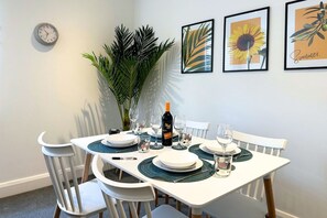 Apartment | 2 bedrooms, Internet