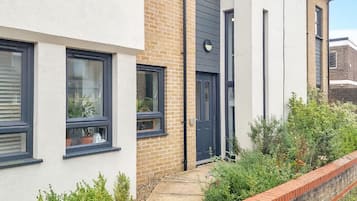 Apartment | 2 bedrooms, Internet