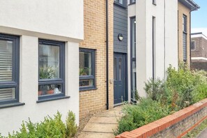 Apartment | 2 bedrooms, Internet
