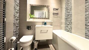 Apartment | 2 bedrooms, Internet