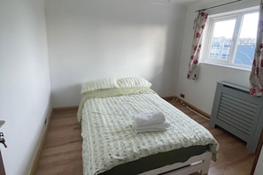 3 bedrooms, free WiFi, bed sheets