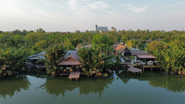 Exterior - House of moon phase (Chachoengsao)