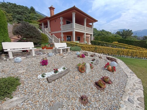 OASIS INN PEDORNES.A retreat between sea & mountains on Galicia’s Atlantic coast