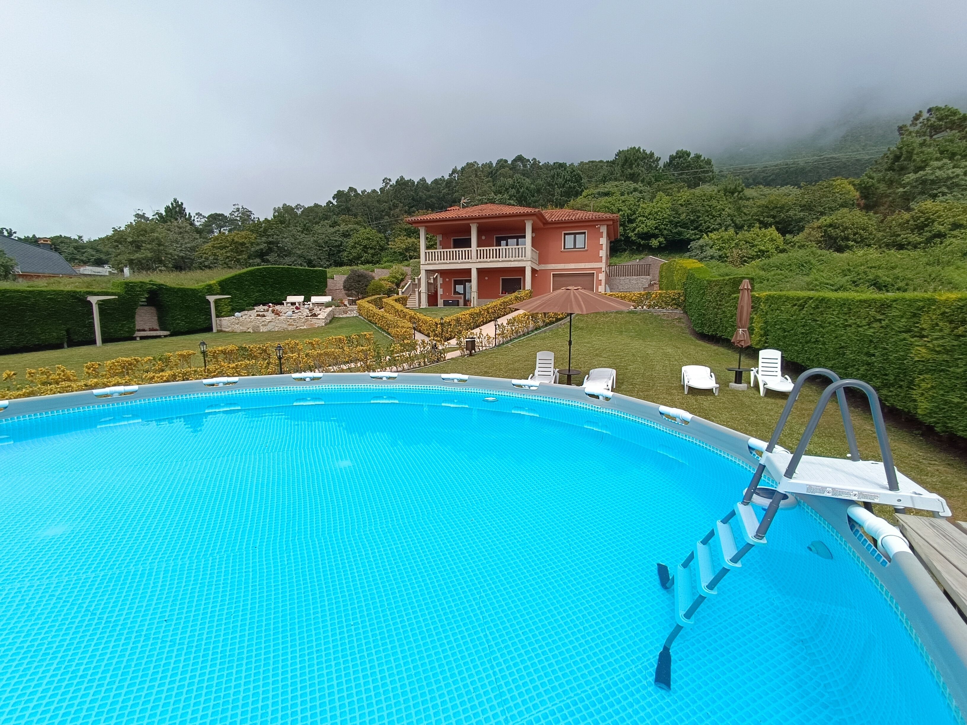 Udendørs pool