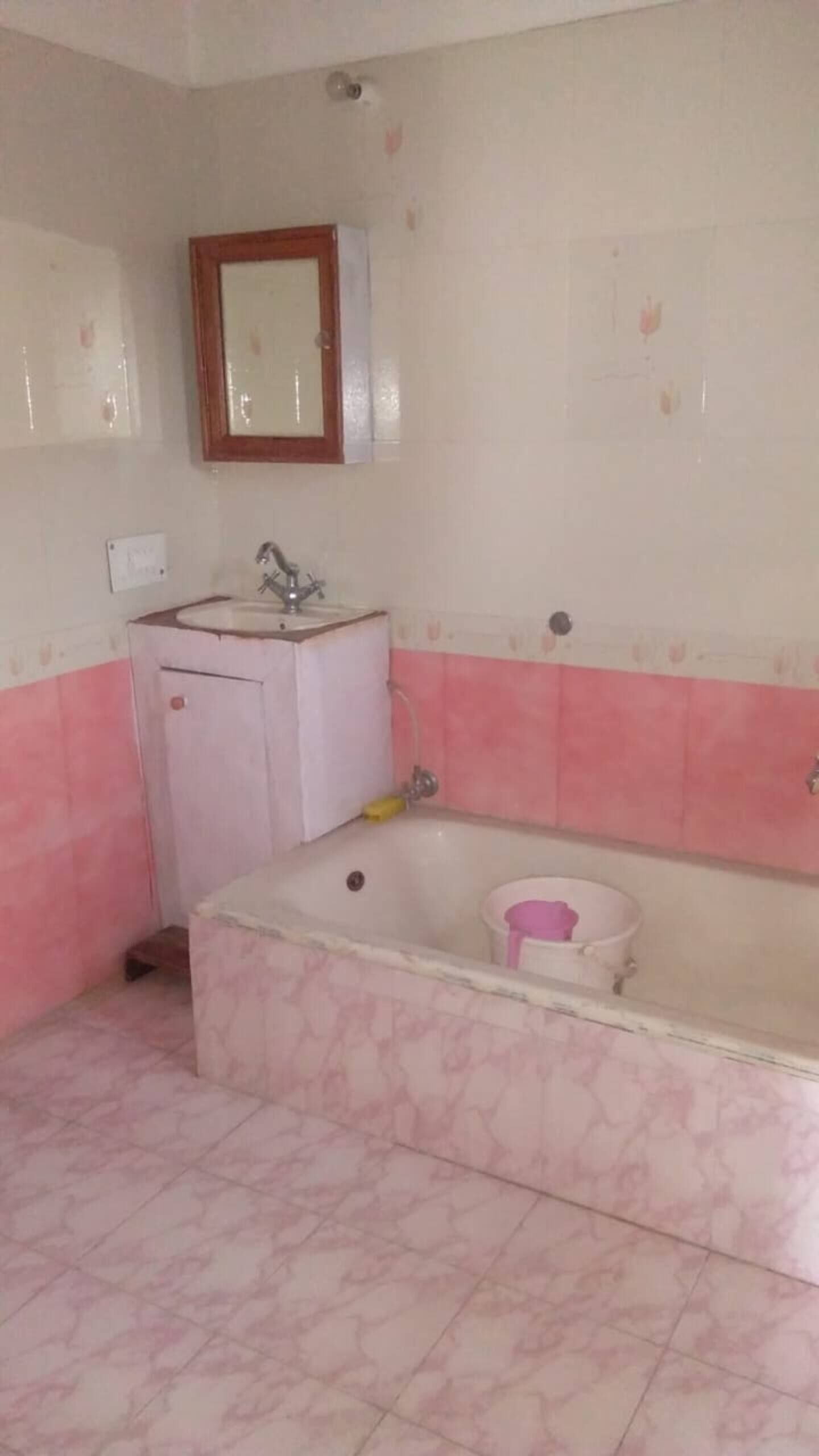 Bidet, savon, shampoing