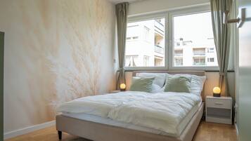 3 Schlafzimmer, Schreibtisch, Bügeleisen/Bügelbrett, kostenloses WLAN