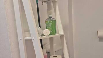 Appartement, 1 chambre, balcon, vue ville | Salle de bain