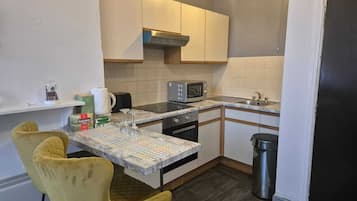 Appartement, 1 chambre, balcon, vue ville | Intérieur