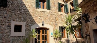 OLD STONE  HOUSE IN THE LOVELY ANCIENT VILLAGE OF FORNALUTX