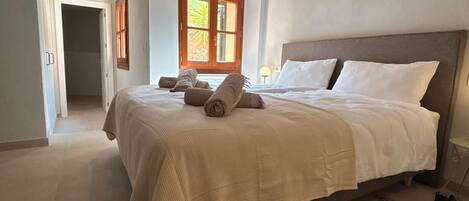 2 Schlafzimmer, Bügeleisen/Bügelbrett, WLAN, Bettwäsche