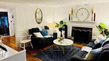 TV, fireplace, offices