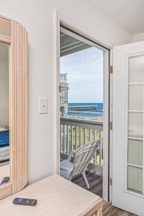 4 slaapkamers, een strijkplank/strijkijzer, wifi, beddengoed