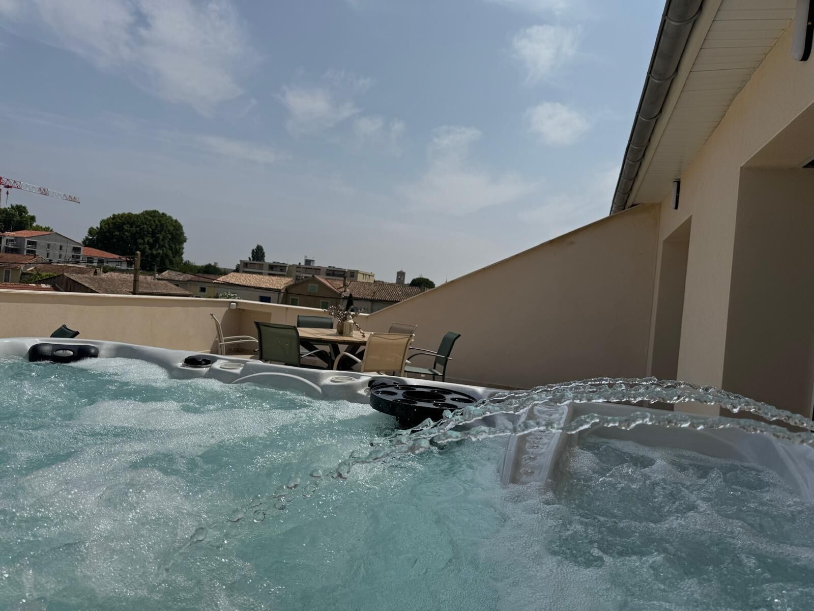 Bain à remous extérieur