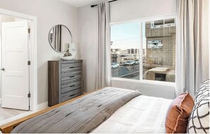 4 chambres, fer et planche à repasser, Wi-Fi, draps fournis