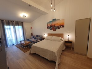 Studio, Courtyard View, Ground Floor | Iron/ironing board, free WiFi, bed sheets - Sella Rooms (Arriondas)