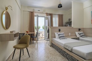 Iron/ironing board, free WiFi, bed sheets