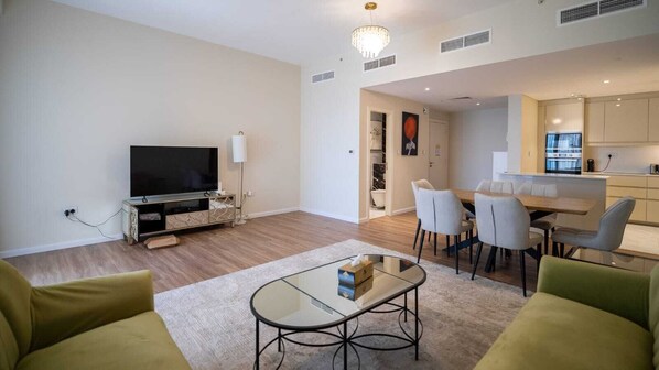 Luxury Apartment, Sea View | In-room safe, blackout drapes, iron/ironing board, free WiFi