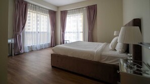 In-room safe, blackout curtains, iron/ironing board, free WiFi - Phaedrus Living Bahar Coastal Seaview Apartment (Dubai)